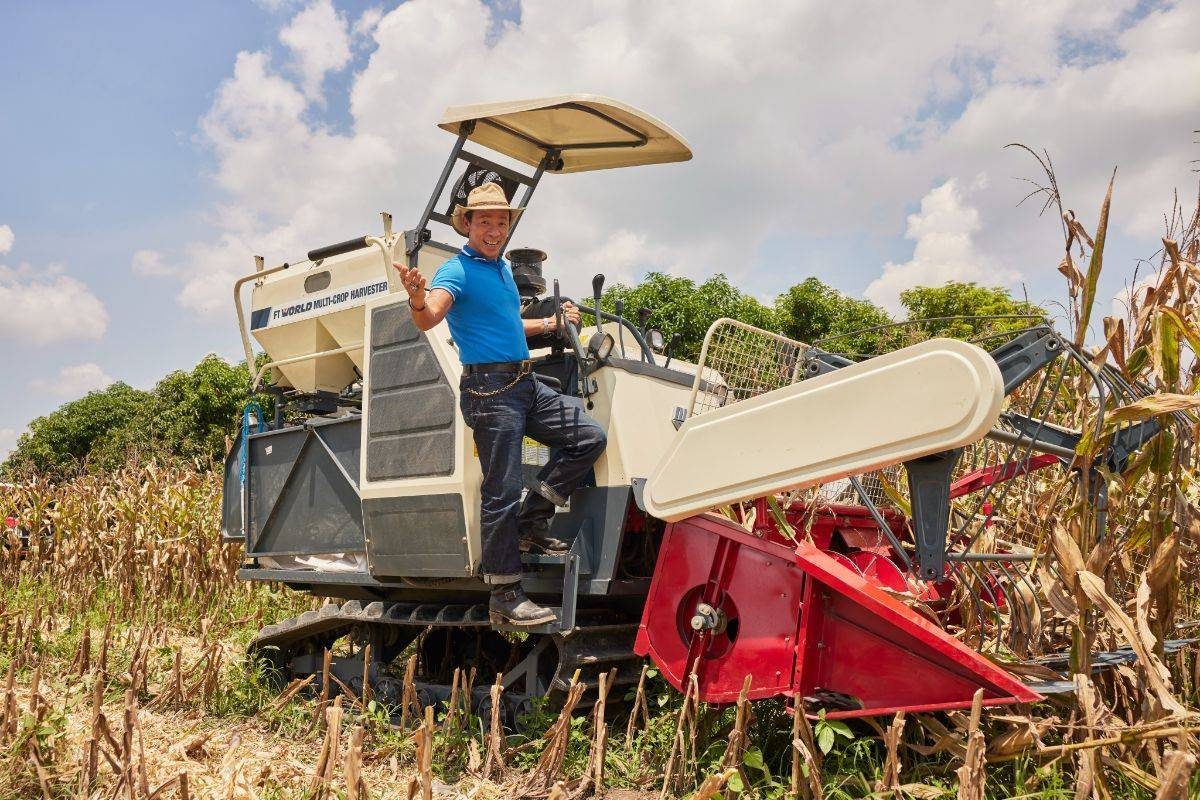 5 Harvesting Machines in The Philippines